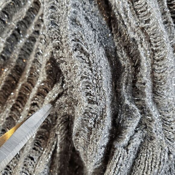 Jennifer Lopez Sweater Women Small Gray Brown Metallic V Neck Pullover - Picture 2 of 10